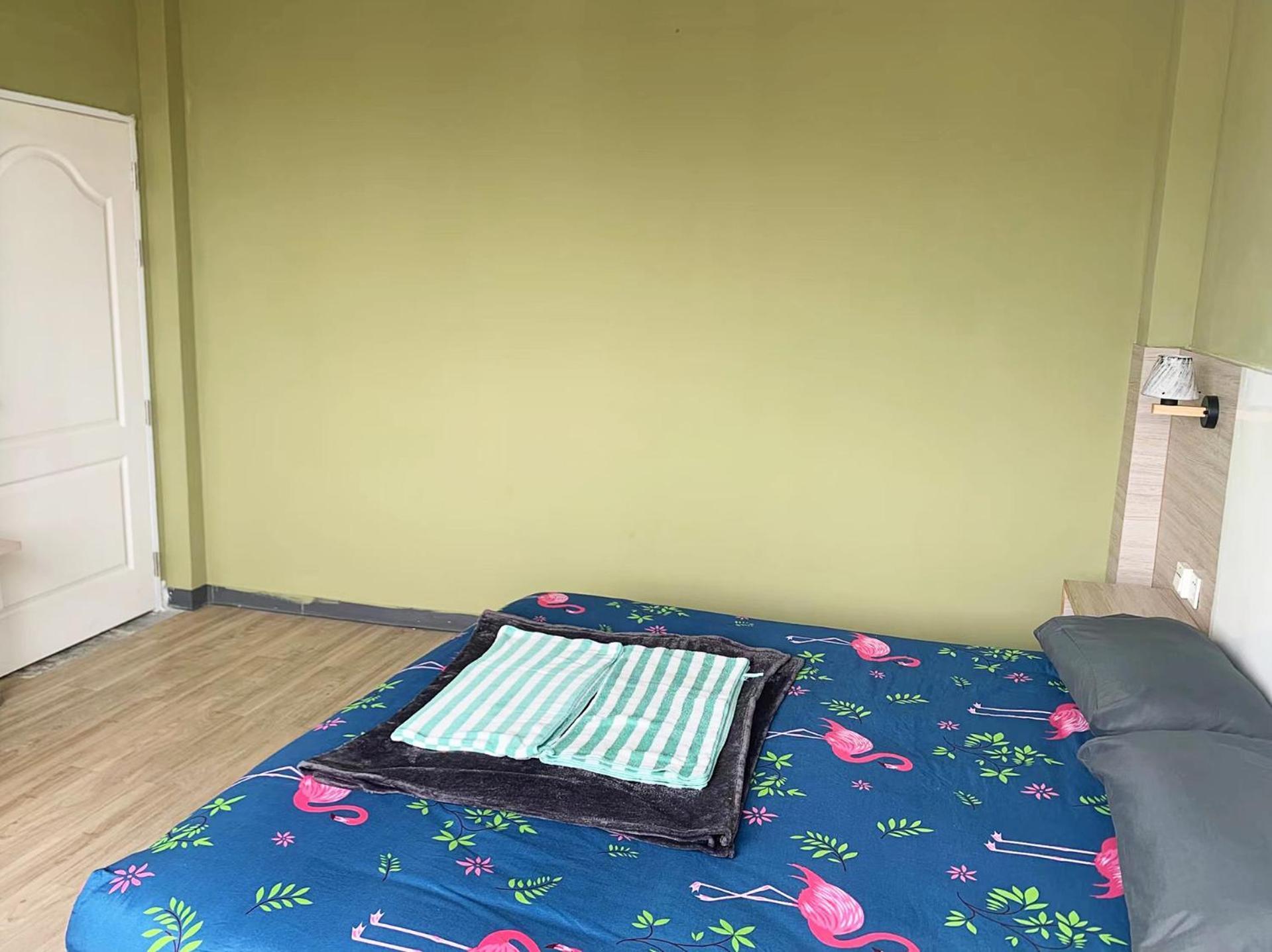 Susu Khaosan Hostel Бангкок Экстерьер фото