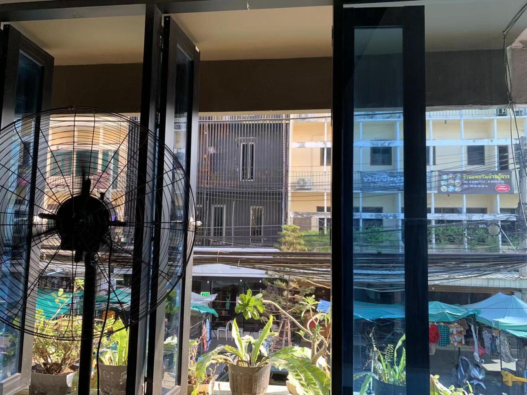 Susu Khaosan Hostel Бангкок Экстерьер фото